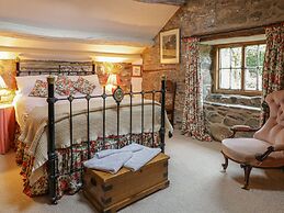 Lower Dolgenau- The Cottage