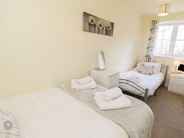 Blue Skye, 17 Talisker Walk