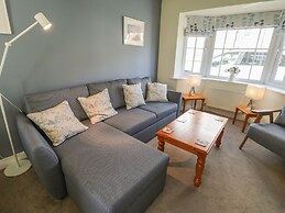 Blue Skye, 17 Talisker Walk