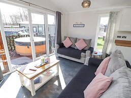Duckling Lodge