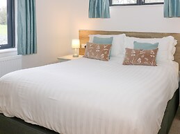 Tarn Lodge