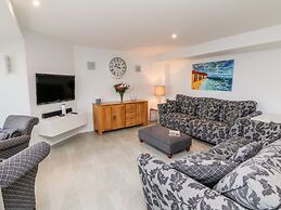 1 Arlington Villas
