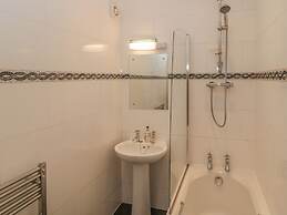 Apartment 4