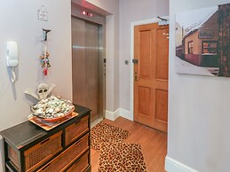 Apartment 4