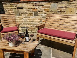 1 Barn Cottages
