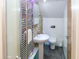 Over-under Cottage