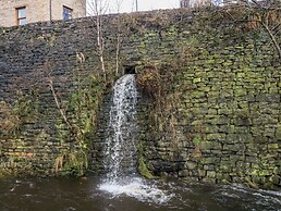 Over-under Cottage