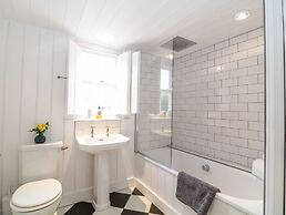 1 Jubilee Cottage