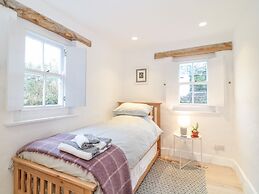 1 Jubilee Cottage