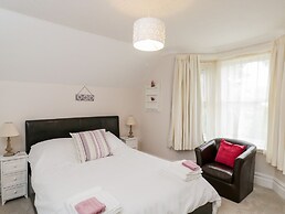 49 Ulwell Road