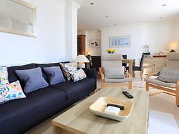 2 Embankment House