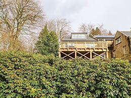 Folly Lodge