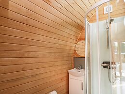 Halmore Pod