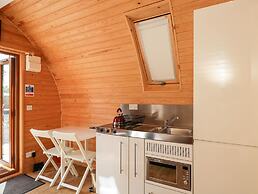 Halmore Pod