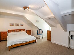 Trevena Lodge