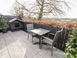 5 Lake House