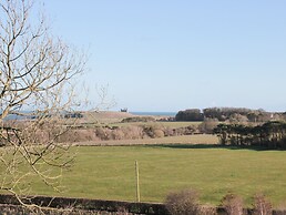 Whinstones at 4 The Villas