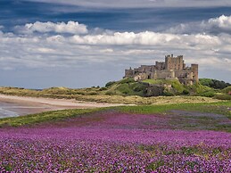 Whinstones at 4 The Villas