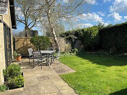 1A Erneston Crescent