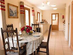 Rocky Mountain View Cottage
