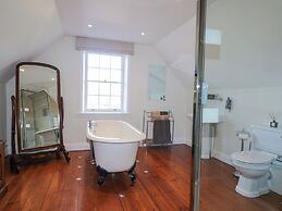 Groomes Country House