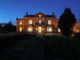 Milton Manor