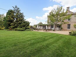 Milton Manor