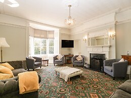 Milton Manor