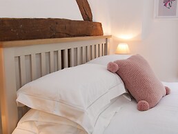 Wattle Cottage