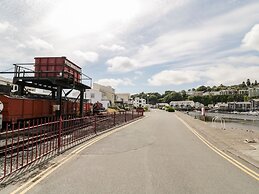 1 South Snowdon Wharf