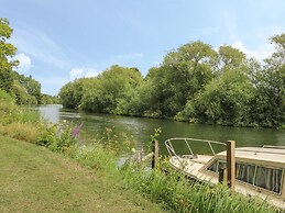 Thames Reach
