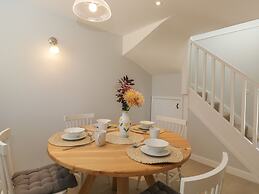 Swallows, 1 The Old Stables