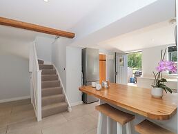 Swallows, 1 The Old Stables