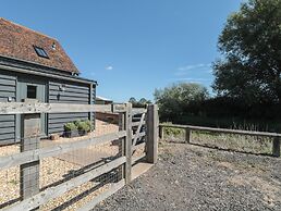 Kingfisher, 2 The Old Stables