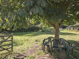Kingfisher, 2 The Old Stables