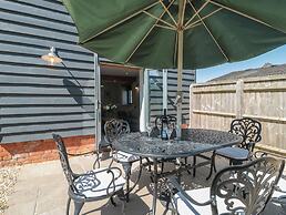 Kingfisher, 2 The Old Stables