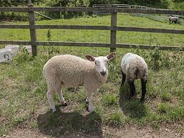 Kingfisher, 2 The Old Stables