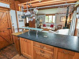 Timbertwig Lodge