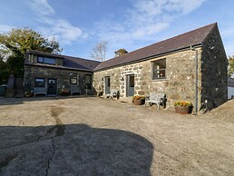 Tyddyn Sianel - Derw