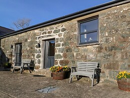 Tyddyn Sianel - Derw