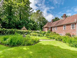 Woodlands By The Sea Cottage