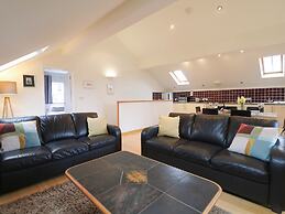 Cholwell Barn Apartment