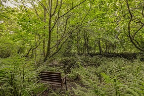 Cholwell Barn Apartment