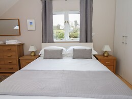 Cholwell Barn Apartment