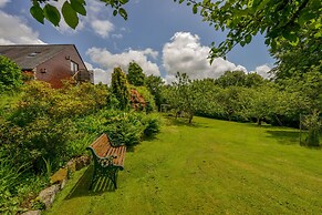 Cholwell Barn Apartment