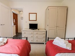 Cholwell Barn Apartment