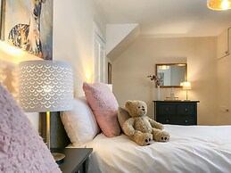 3 Lowerbourne Terrace