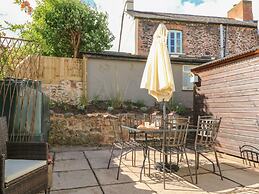 3 Lowerbourne Terrace