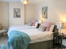 3 Lowerbourne Terrace