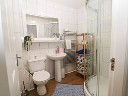 2B Cavendish Villas